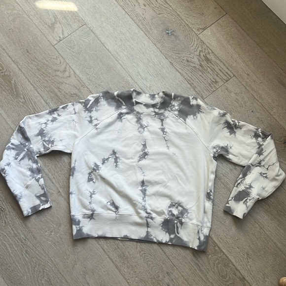 EUC (worn once) Lululemon 'Ready to Roll' Crew - Picture 7 of 13